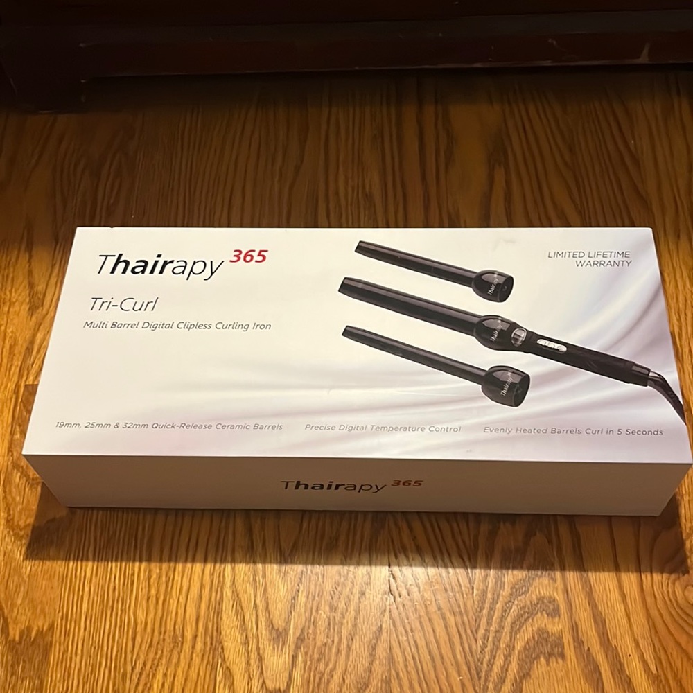 Thairapy 365 Tri-Curl multi barrel digital clip less curling iron